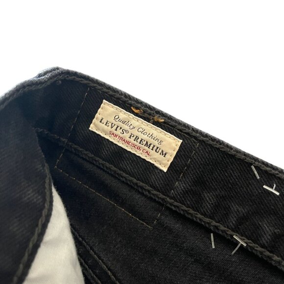 Levi's Premium 501 Black Women's Button fly Distressed Jean Shorts, Size 32 NWOT - Picture 4 of 7